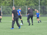 Laatste training S.K.N.W.K. JO10-1 (partijtje tegen de ouders) van woensdag 22 mei 2024 (85/133)